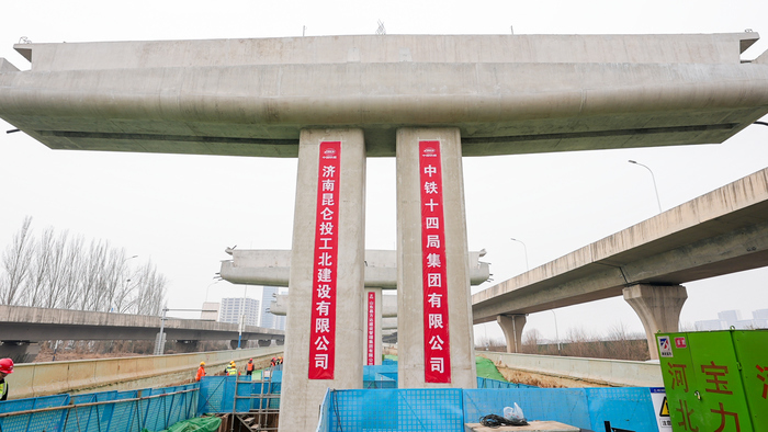 济南工业北路快速路东延工程有新进展，山东首例盖梁转体工艺落成