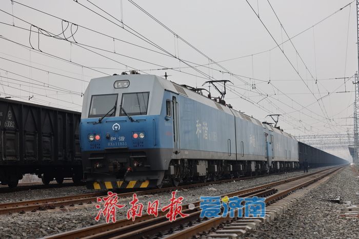 济南司机为华东25家电厂送去万吨“口粮”