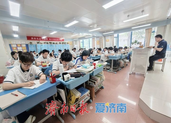 笔锋所至心所向，六月高考梦启航