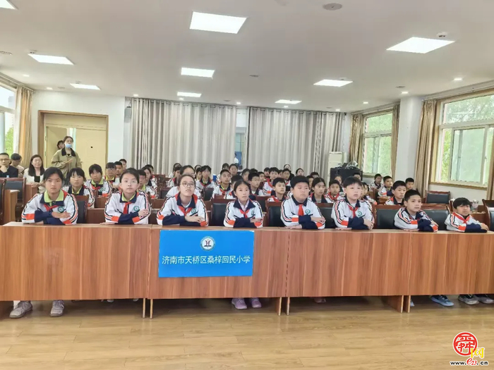 地质科普润童心 民族团结一家亲
