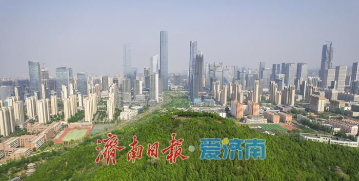 绿意满城风正劲，泉城春深景如画