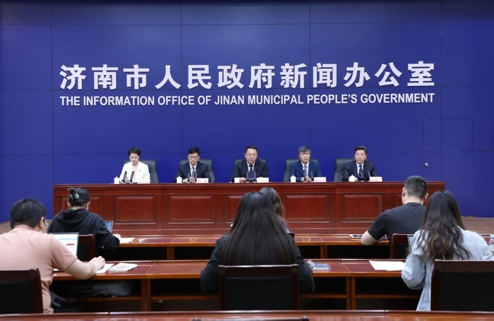 济南今年将整治109条背街小巷，新增30座24小时开放公共卫生间