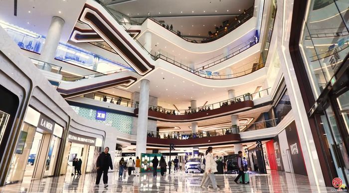 强省会建设丨恒隆广场：从购物中心到城市客厅的蜕变