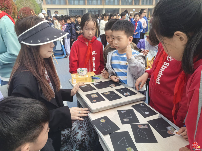 天马行空，玩转数学——燕山小学数学集市精彩上线