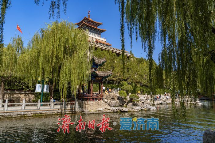 黑虎泉水位不断攀升，“虎啸”震天引客来