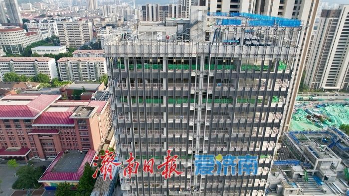 小梁庄项目A地块工程稳步推进 打造现代化商业办公新地标​