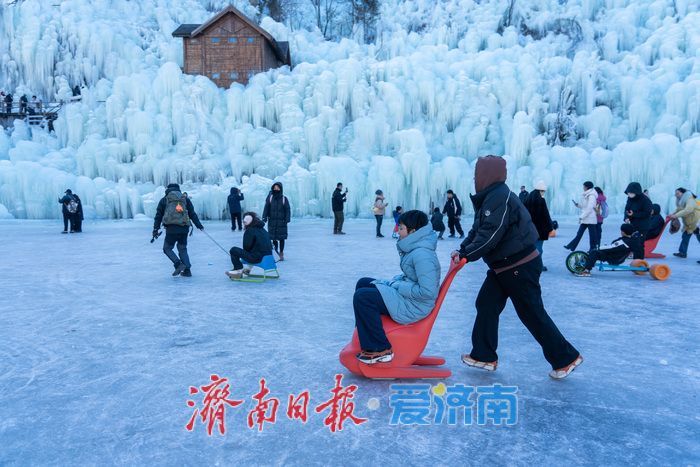 一年四季 泉在济南丨“冰雪+”新场景，多元业态解锁济南冬日新玩法