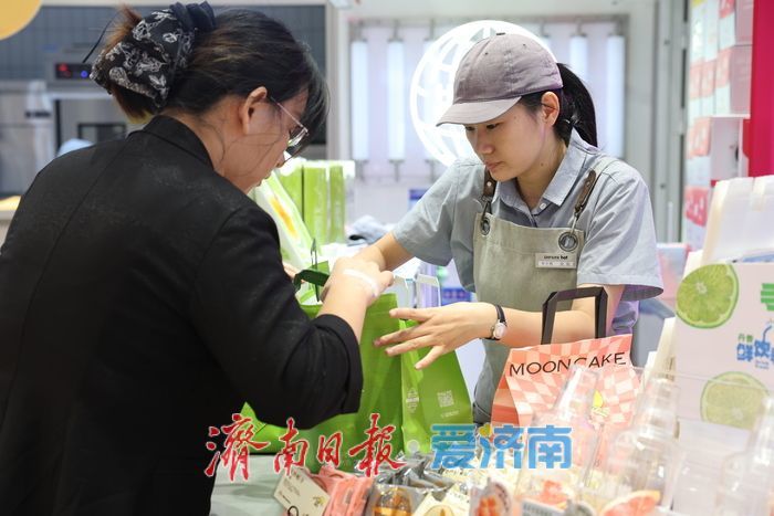 鲁味月饼新代表 山东本土“豆橛子”月饼上市掀起中秋消费热潮