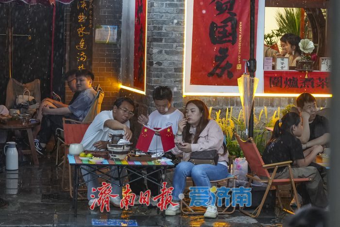 一年四季 泉在济南丨围炉煮茶，寻找泉城慢生活