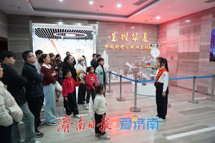 齐鲁大地年味浓 科技馆里迎新春