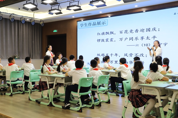 传承国学喜迎国庆，济南市楹联艺术家协会走进燕山小学