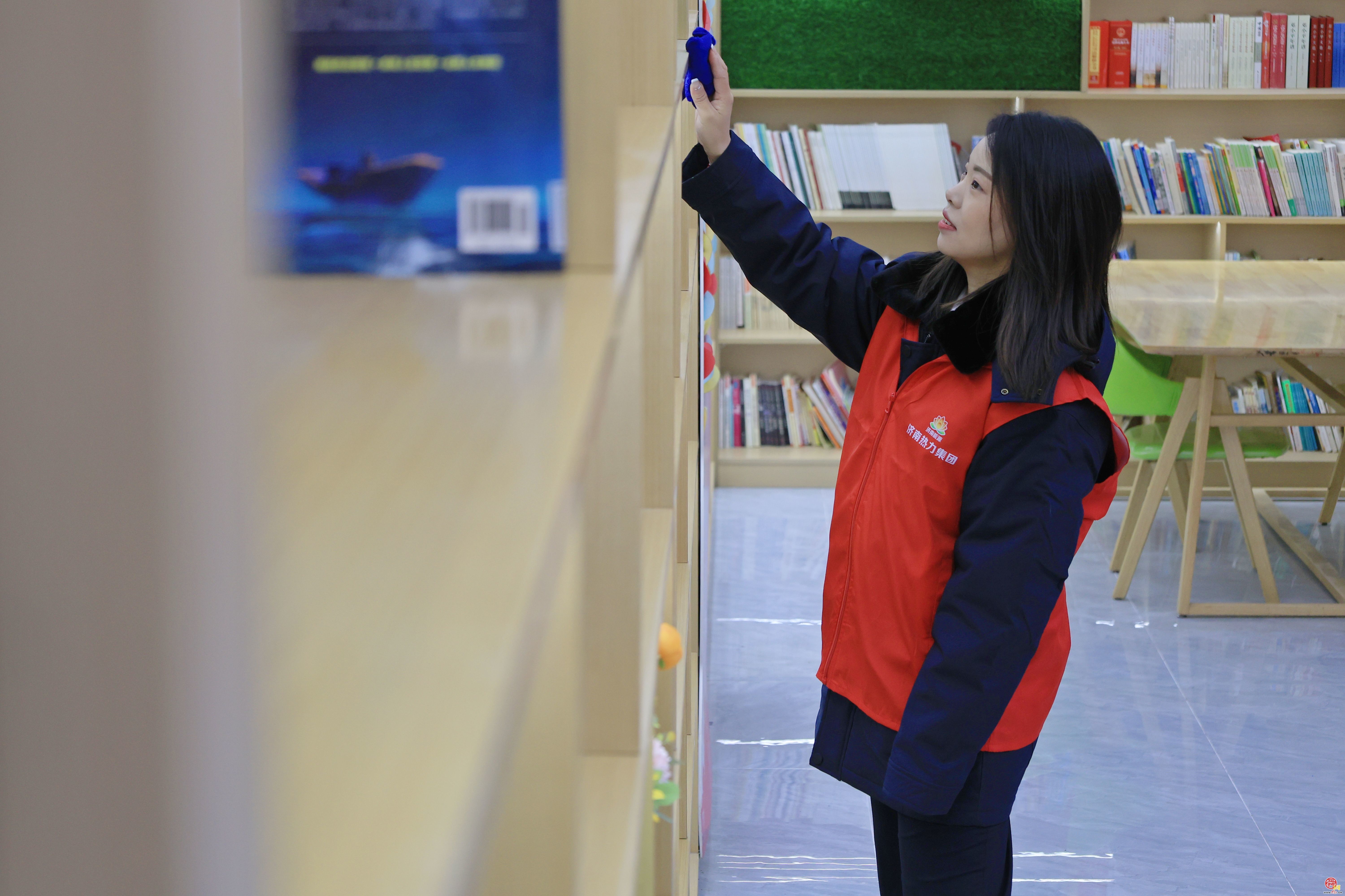 济南热力集团开展“学雷锋”志愿服务活动