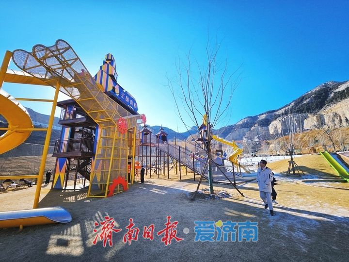 一年四季 泉在济南｜废弃矿坑变身探险乐园