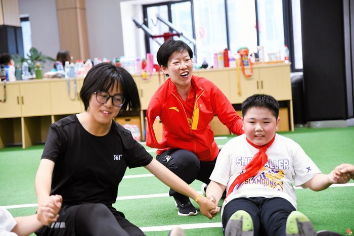 刘旭的球：2.7克与无穷远