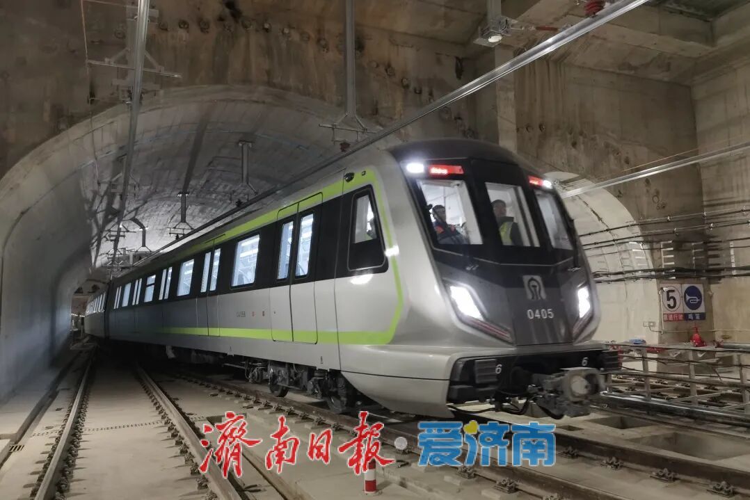 济南地铁聚力技术攻坚让接触网“会说话”！