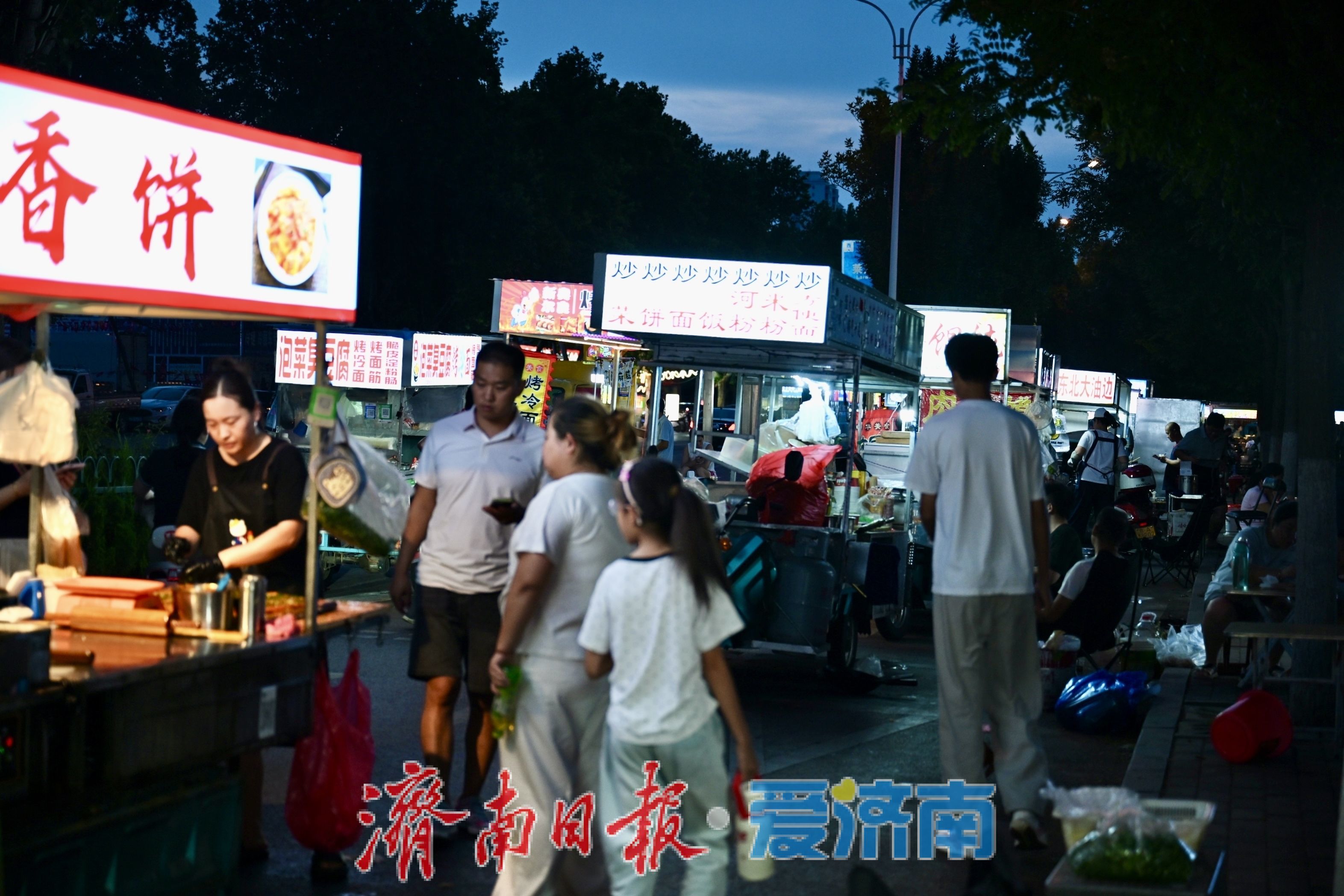 晚风配美食，夜市连商超！槐荫夏日夜生活氛围感拉满