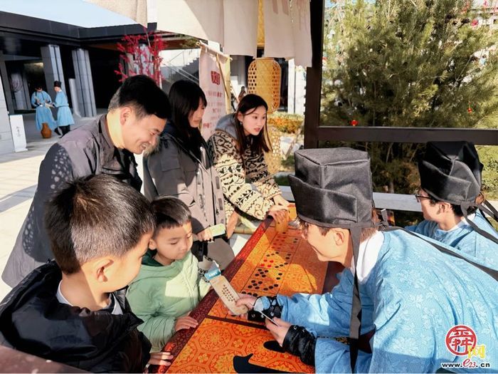 词揽鹊华千年景 易安风骨如梦来 ——如梦令宋词主题演艺乐园盛大开园