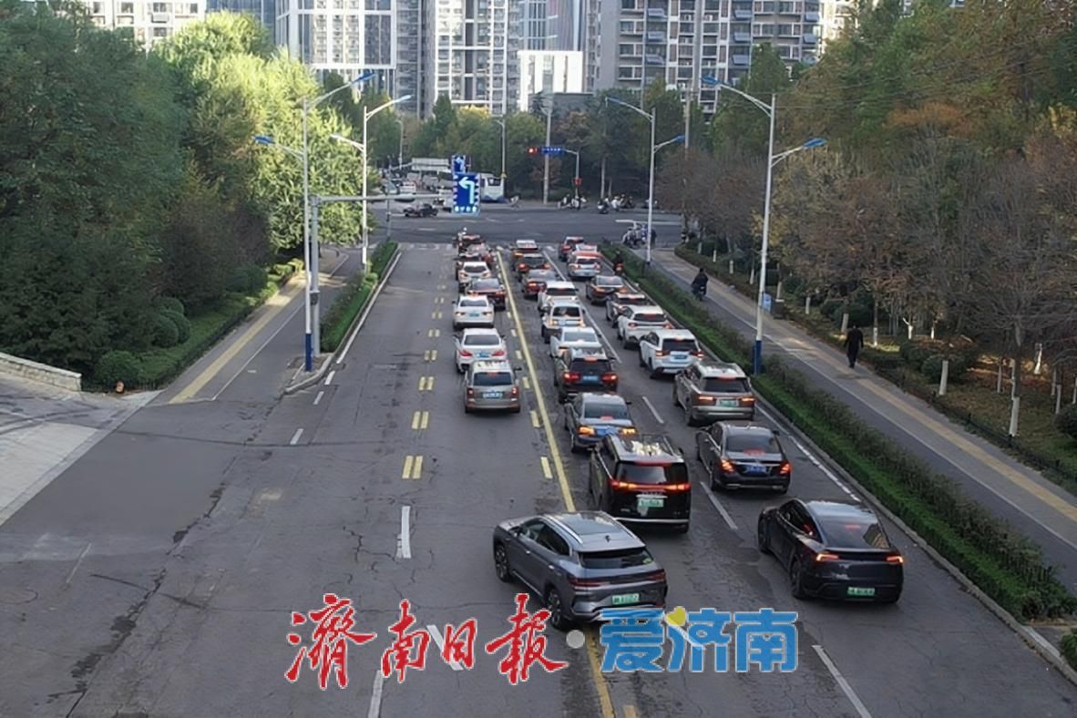 济南东部新增一处潮汐车道，左转通行能力提升54.1%