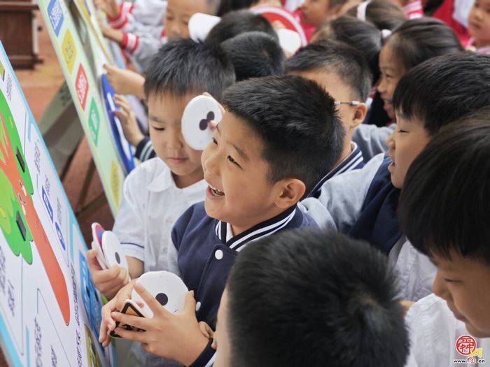 学法明礼 护航成长丨济南市经五路小学开展普法教育成果展示活动