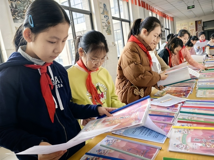 欣欣向“龙”绽风采！济南市景山小学开展寒假优秀作业展评活动