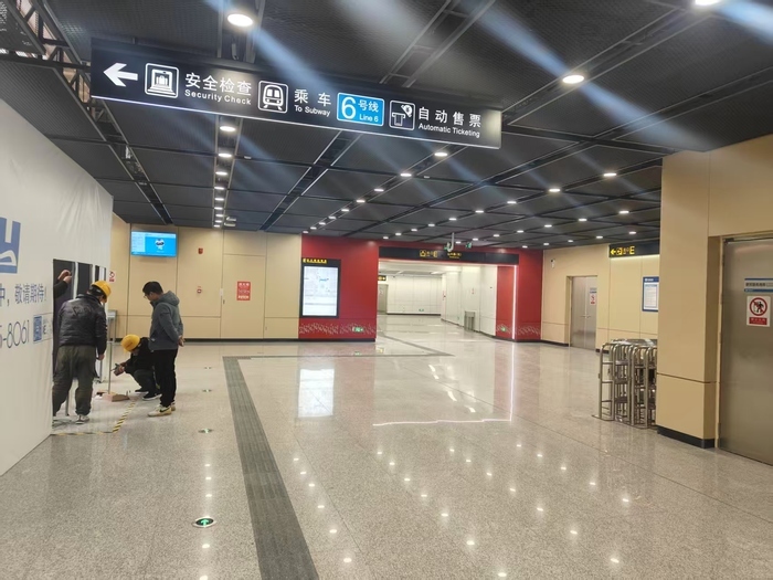 济南地铁6号线东段开通首日体验：一条连接高校、CBD与交通枢纽的“黄金线”