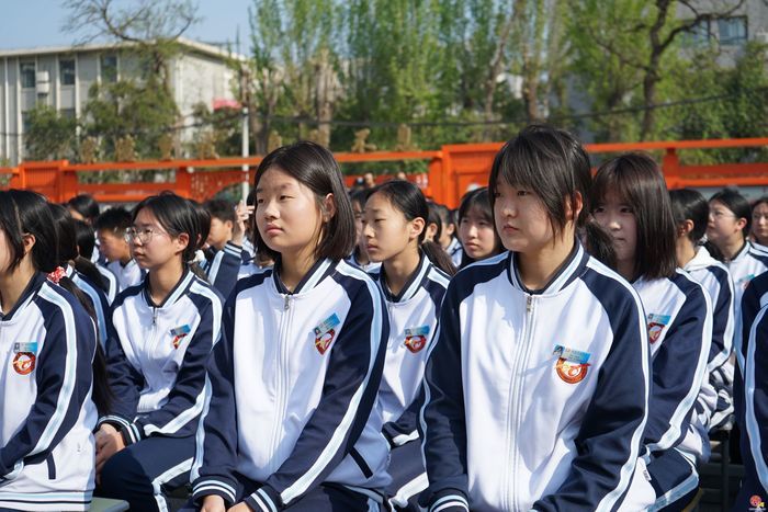 诗香润匠心 文化铸根基——济南传媒学校第二届“丁香花开”校园诗会圆满举行