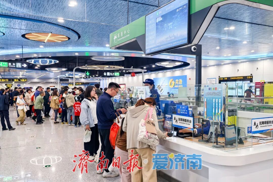 吃喝玩乐体验拉满，地铁站里真有“逛头儿”！