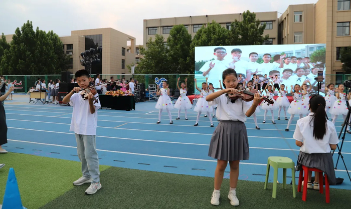 告别是为了更好地逐光远行！历下区燕山小学举行2018级毕业典