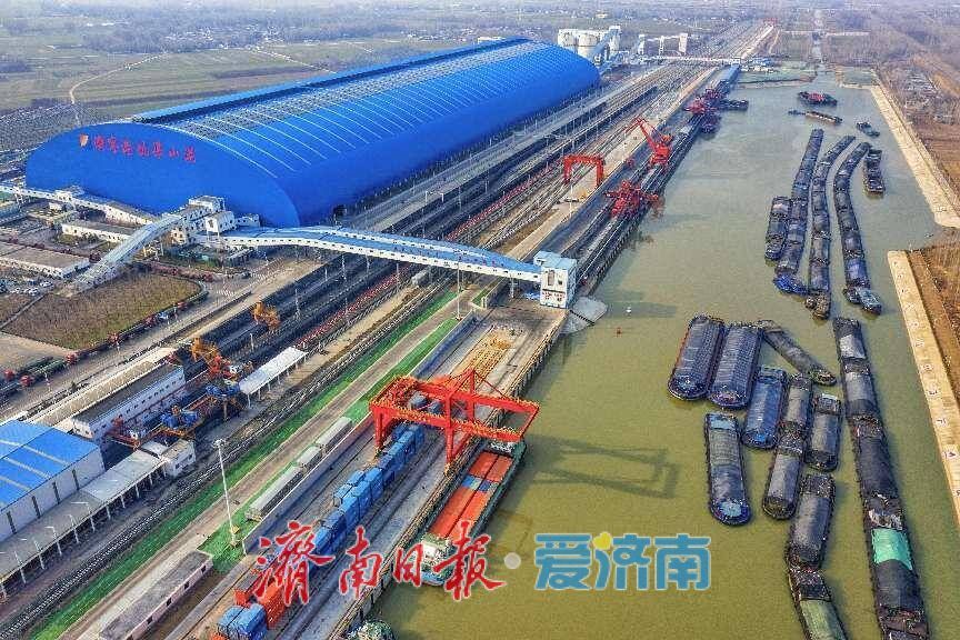 从梁山港“零换乘”到小清河“通江海”，山东内河航运如何重塑物流格局？