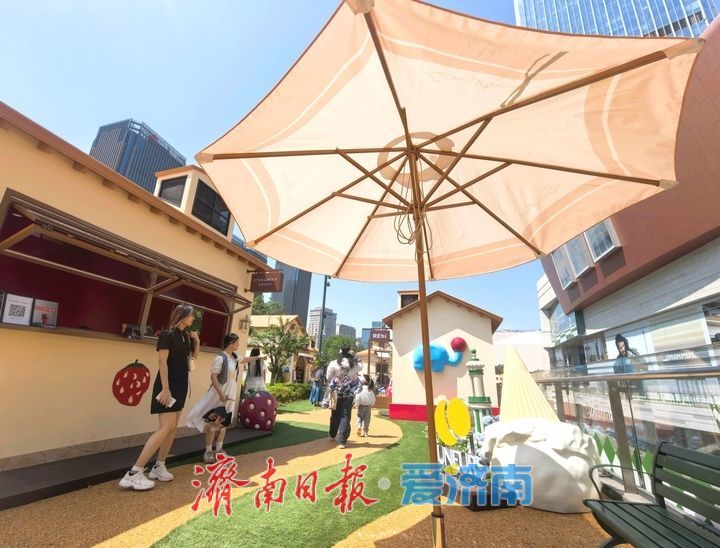 梦幻童话主题街区全新亮相 提升市民游客购物体验