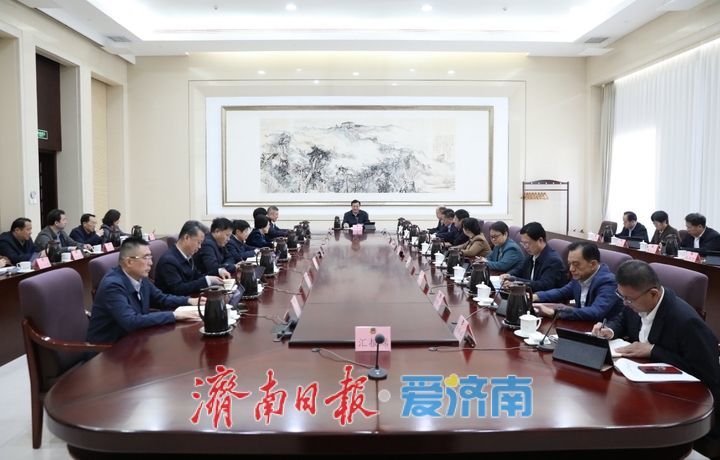 市政协党组召开扩大会议 传达学习习近平总书记重要讲话精神和全国两会精神