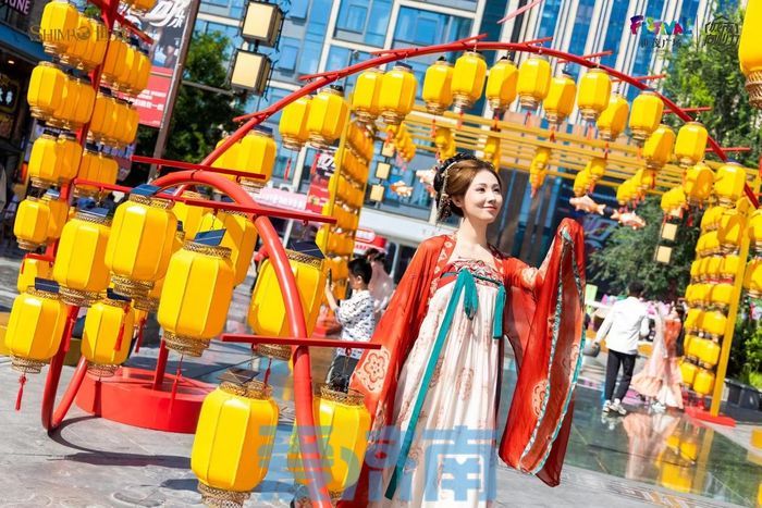 多元消费新场景齐亮相 济南商圈中秋热购氛围蔓延