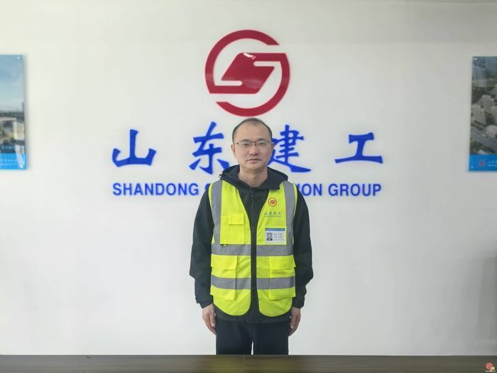 历尽千帆，初心如灯丨“全国劳动模范”肖衡和他的劳模创新工作室