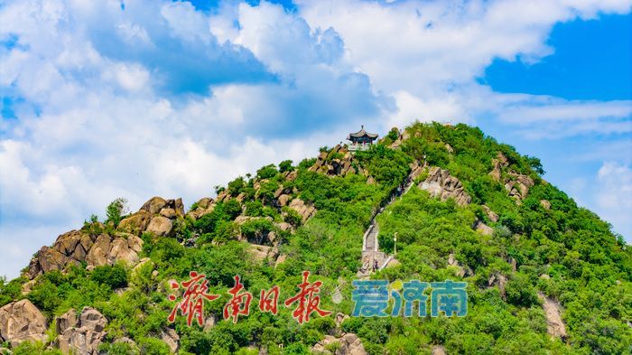 不热不燥！济南秋日晴空绝美，华山登高尽赏泉城秋色