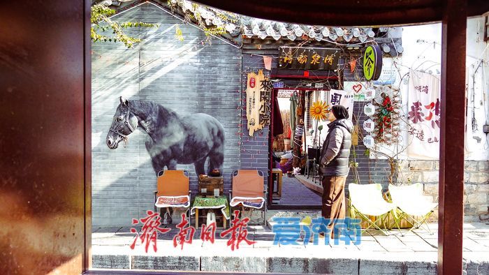 寒潮挡不住热情 济南明府城冬日古韵引客来