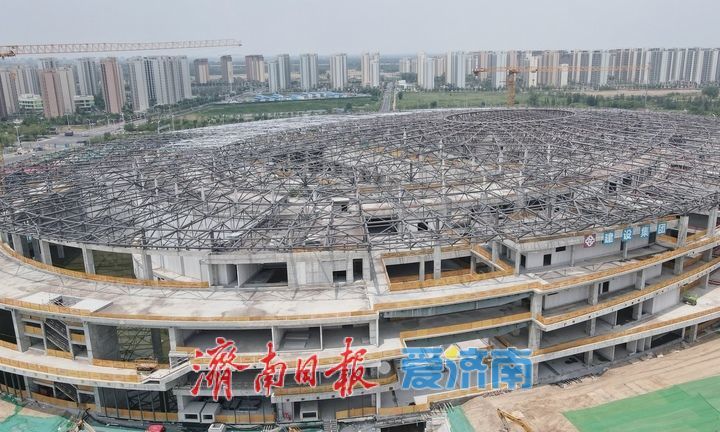 项目强省会｜山东在建最大规模水上赛事场馆即将开展金属屋面施工