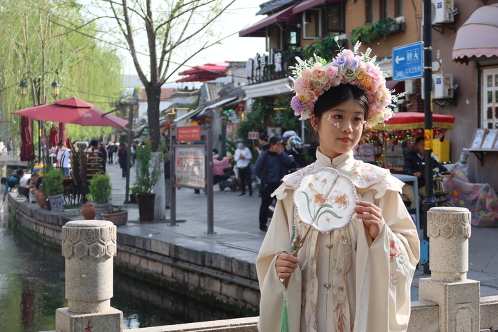 借你一双“画家的眼睛”，发现济南最美的春色