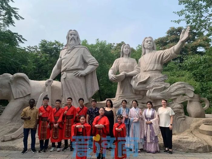 “泉”在济南过暑假｜大舜文化研学、诗词答对、为大熊猫庆生......济南公园景区活动精彩不断