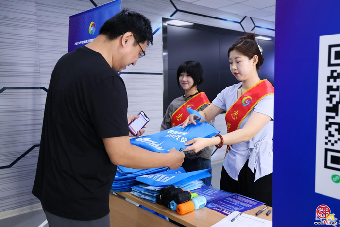 赋能数字安全 蓄力转型发展 2025年济南市全民数字素养提升月活动走进山东云天安全技术有限公司