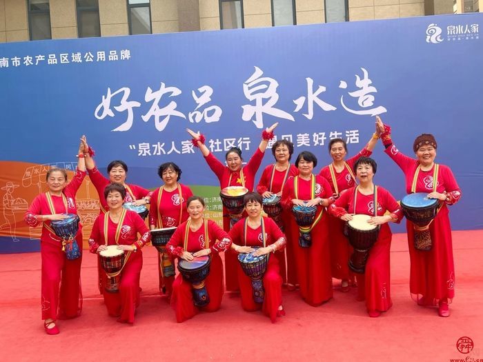 首场开售即火爆“泉水人家”大集上演“补货忙”