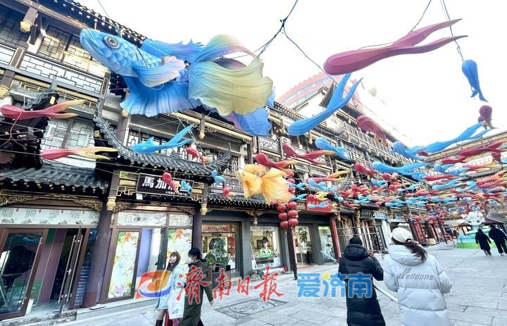 置身于“荷花”之中，古装人偶“李清照”亮相大观园