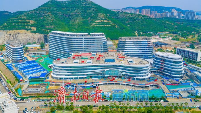 济南一院新院区建设提速 外立面渐显 南城医疗新地标即将亮相