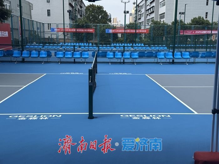 山东省体育中心匹克球场铺装完毕，即将活力开场