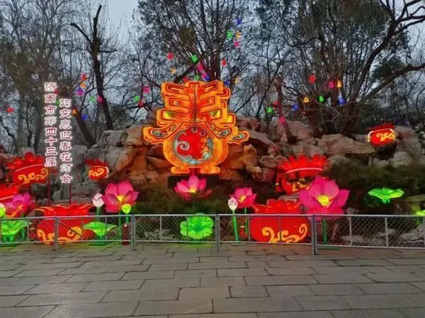 “泉”在济南过大年