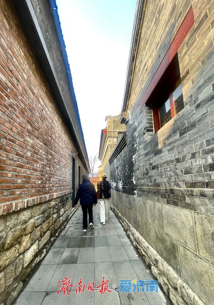 济南上新街：冬日老街变身浪漫打卡地