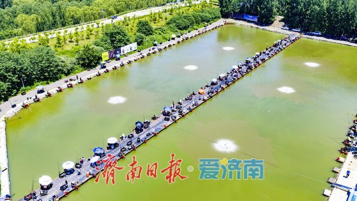 一竿垂钓激活休闲新消费 济南小清河畔“钓鱼经济”持续升温