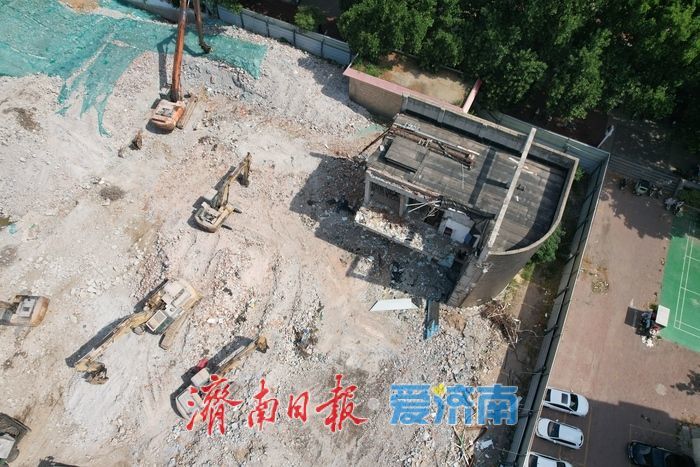 成丰桥片区更新加速 原天桥体育馆拆除近尾声