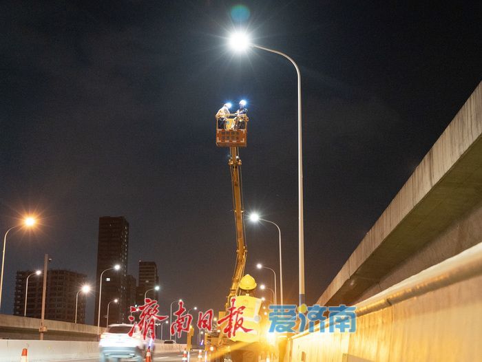 济南两条高架路完成31公里“光明升级”，照度提升50%