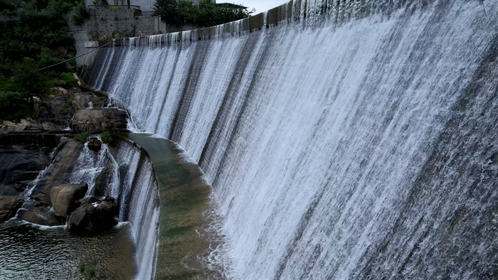 飞流急瀑！快来打卡济南版“百丈漈”