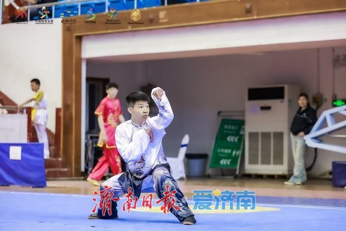 泉城论剑显身手 武脉传承展英姿！2025年济南市第三届青少年武术邀请赛举行